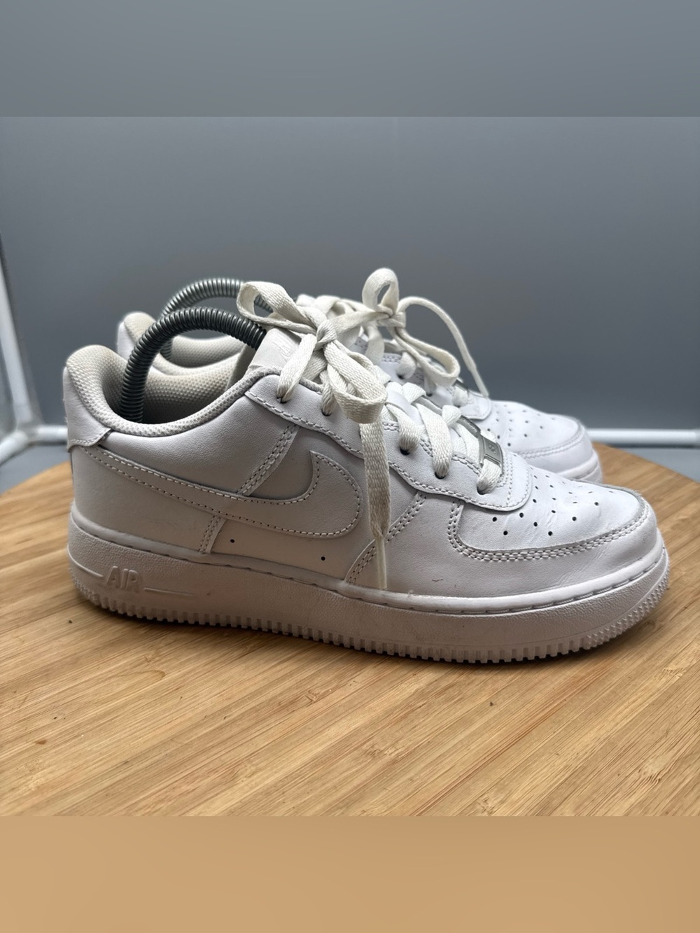 Nike Air Force 1 LE GS White Leather Sneakers Unisex Kids 6Y